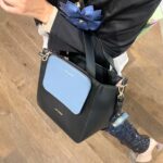 KATY MERCURY Medium Bucket Bag stehender Shopper Tasche Umhängetasche Handtasche schwarz mit Secret Pocket jeansblau