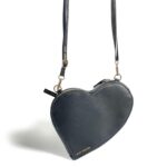 SCHWARZE herz tasche von KATY MERCURY "heart bag" Clutch oder Umhängetasche oder mit Charms wandelbare Tasche oder zum Aufsetzen